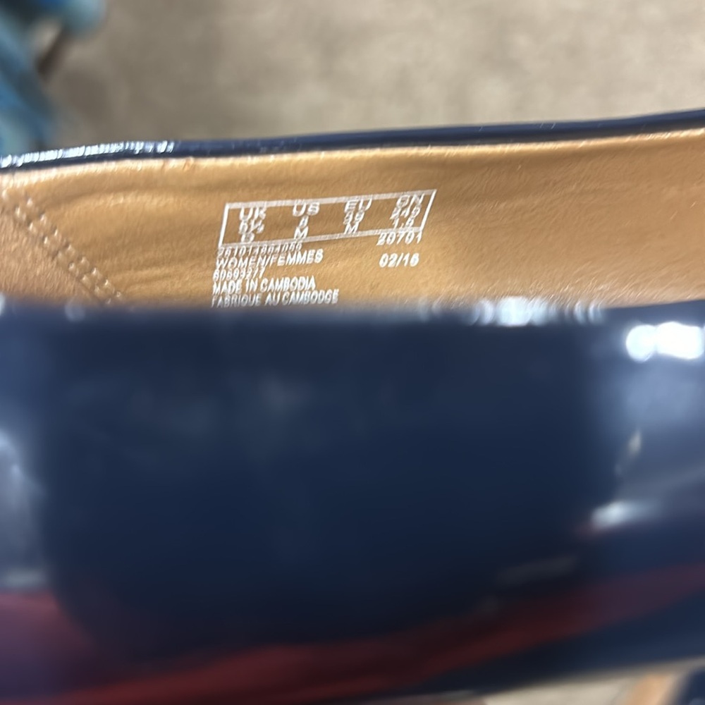 Navy Blue Pumps - Picture 5 of 8